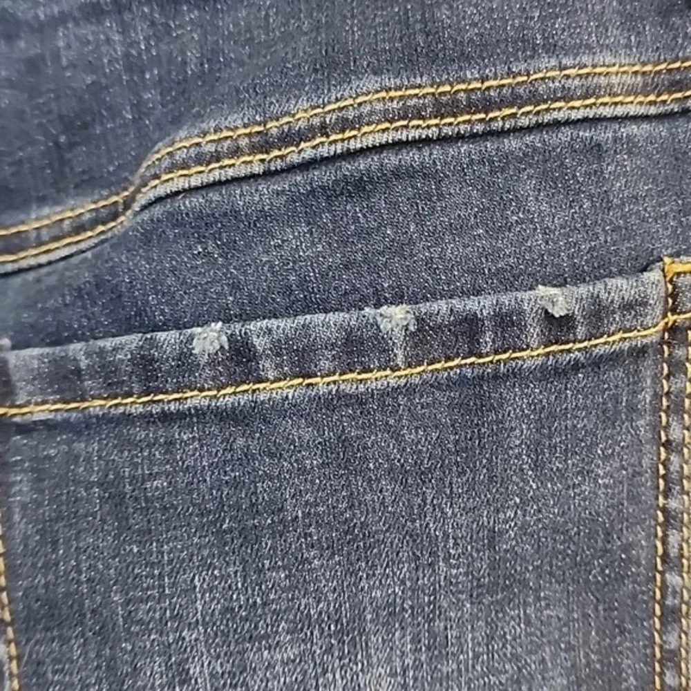 Cabi Curvy Skinny Jeans Size 8 Dark Wash Denim Whiskering Casual Slim A1015